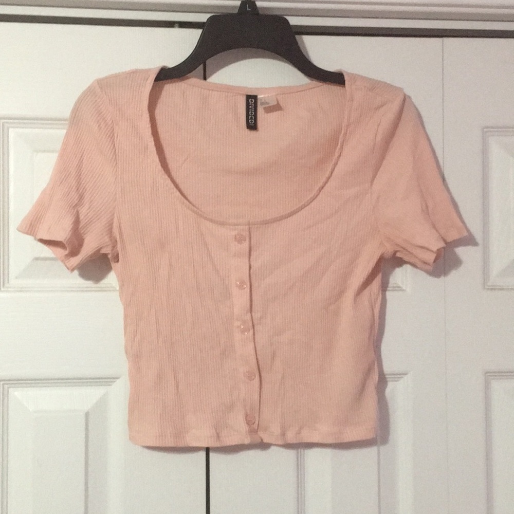 Cute peach colored crop top